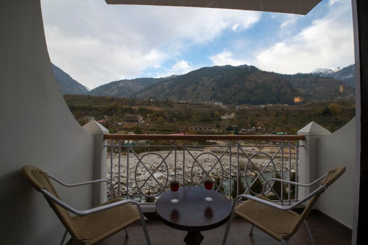 Mastiff Grand Manali Resort Exterior foto