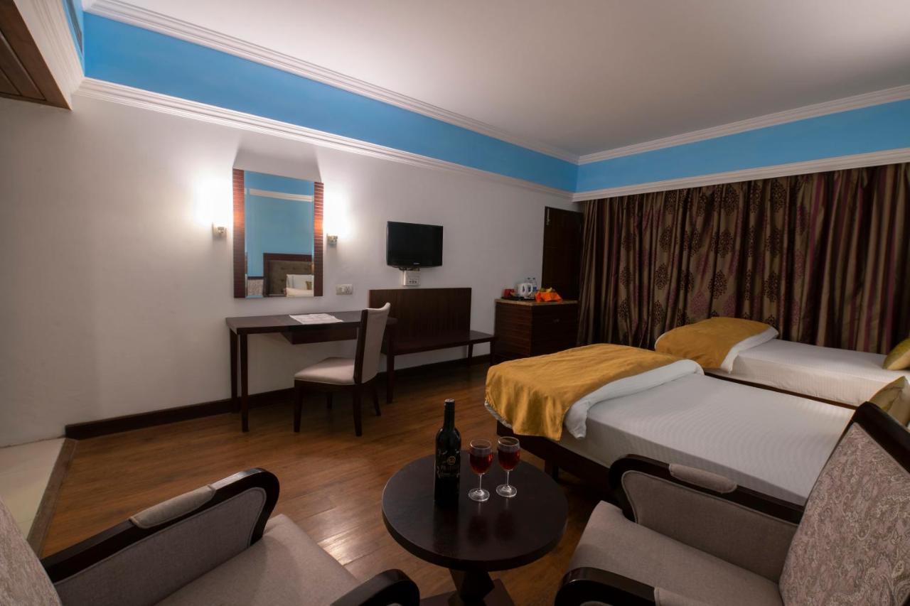 Mastiff Grand Manali Resort Exterior foto