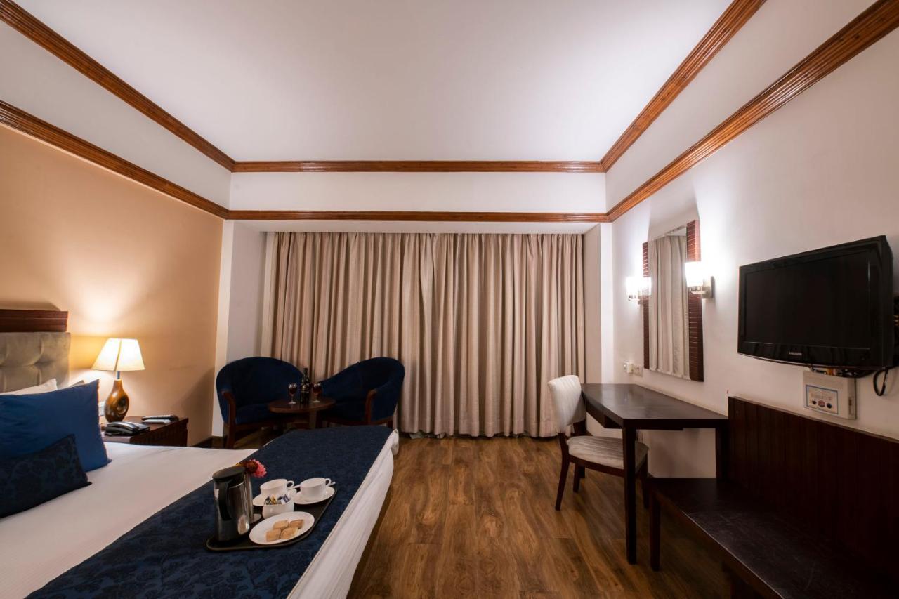 Mastiff Grand Manali Resort Exterior foto