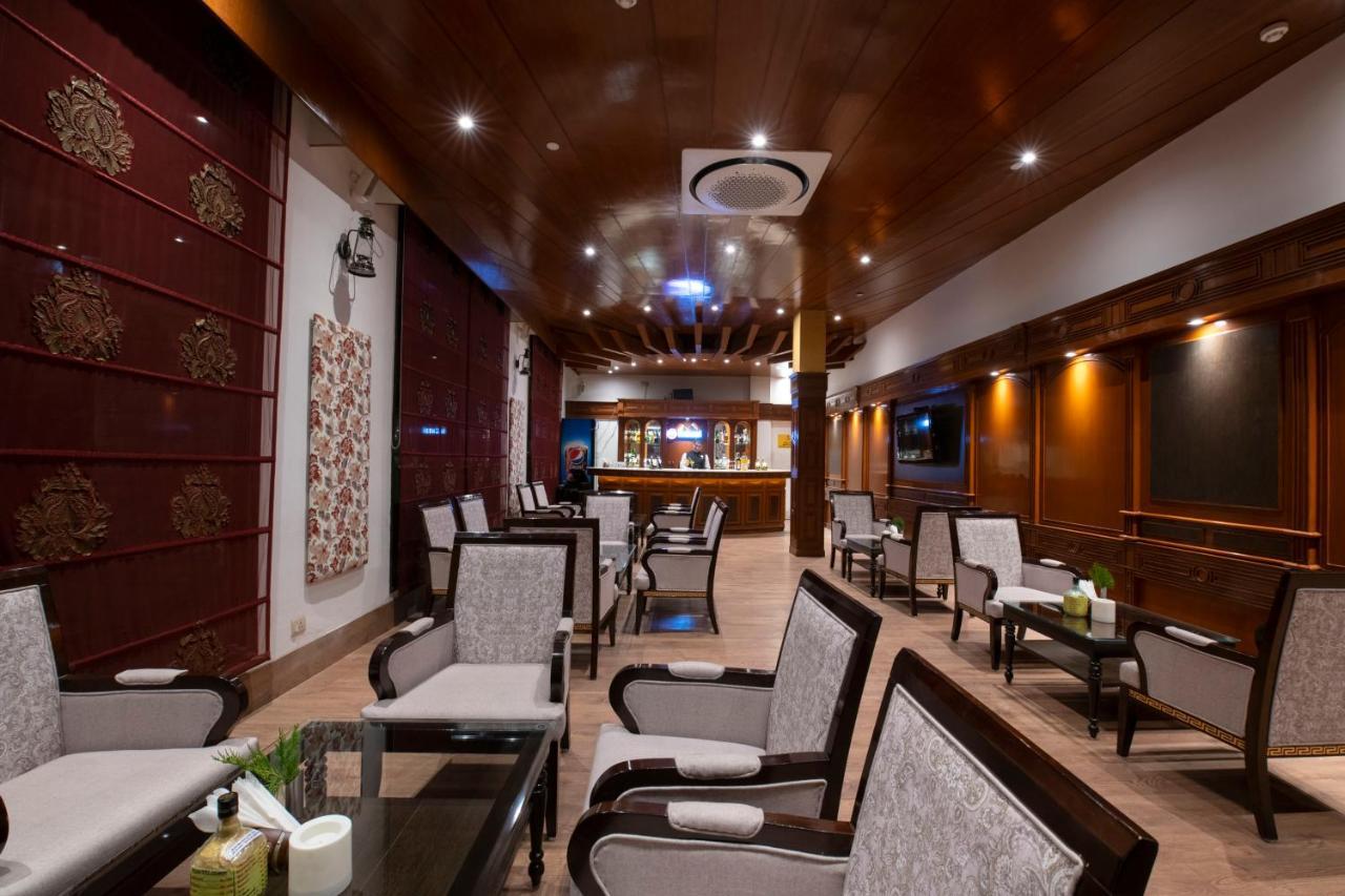 Mastiff Grand Manali Resort Exterior foto