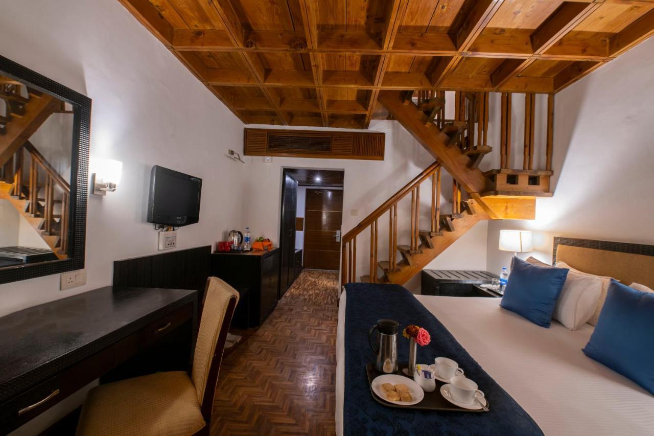 Mastiff Grand Manali Resort Exterior foto