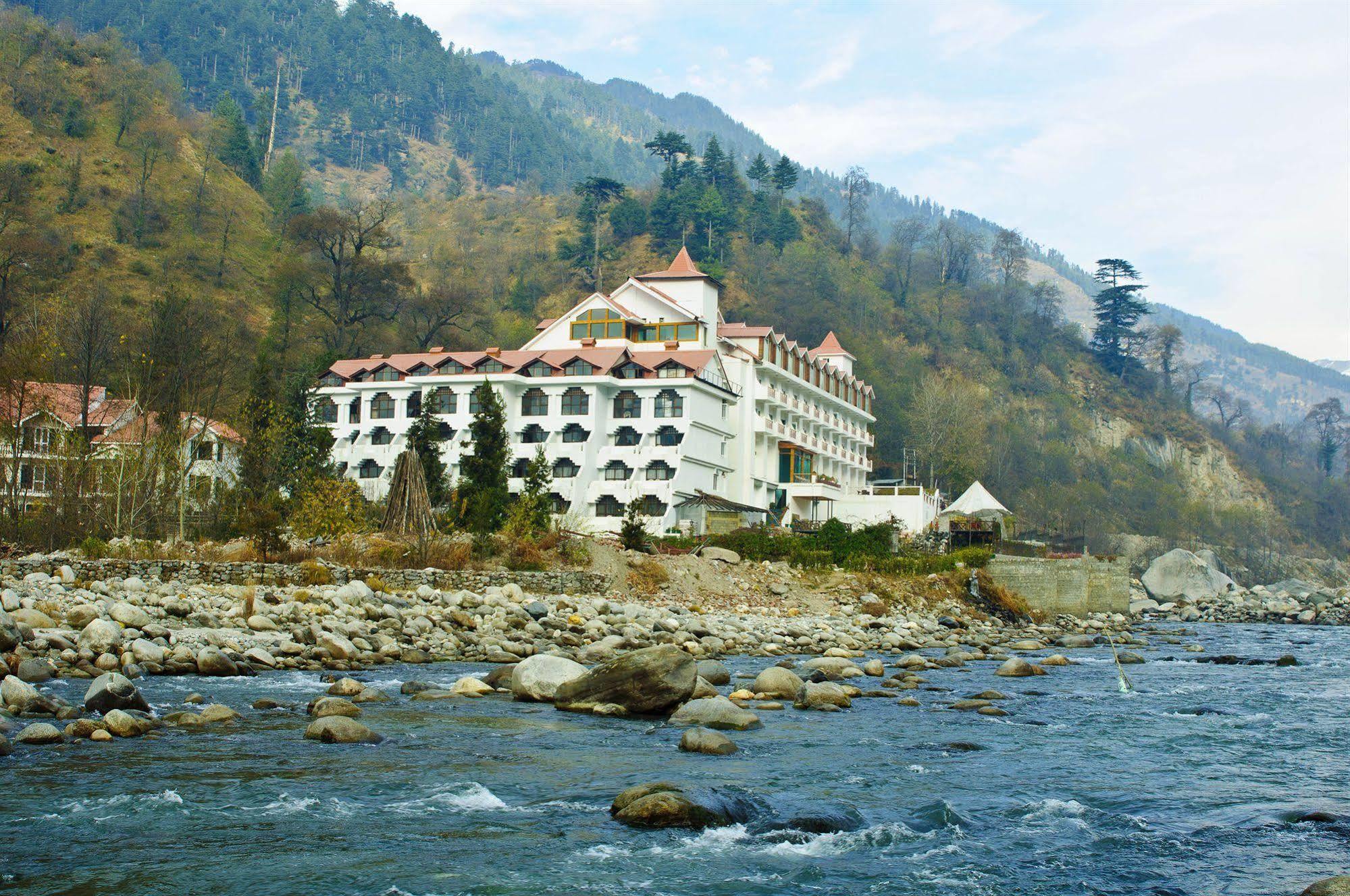 Mastiff Grand Manali Resort Exterior foto